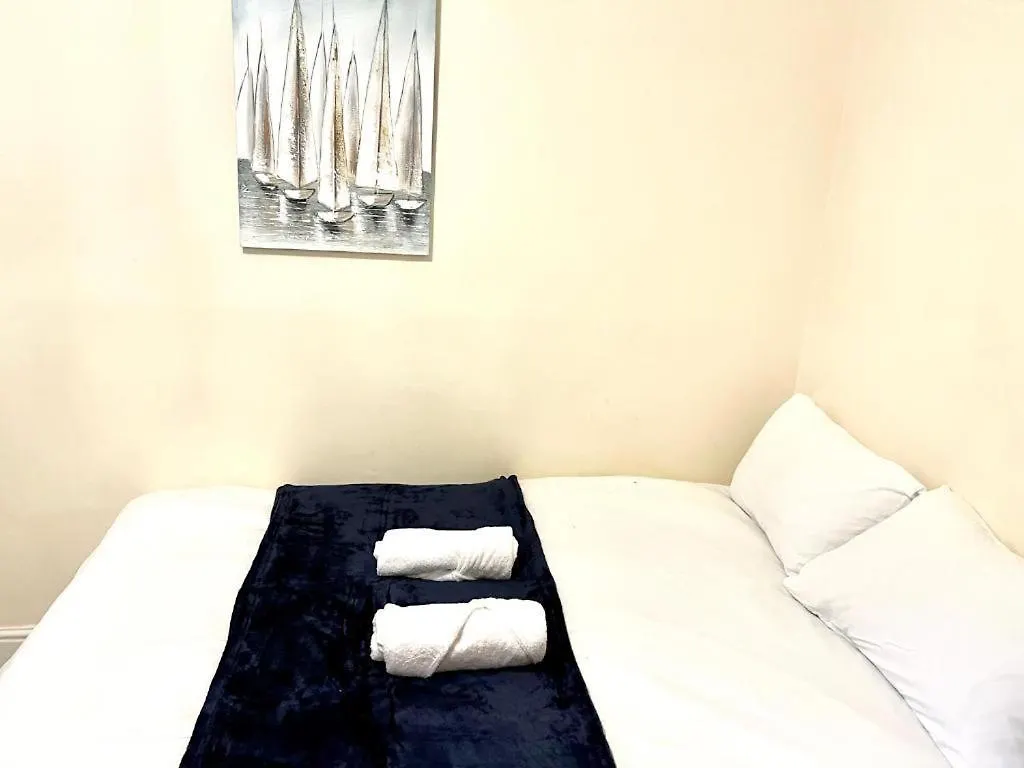 Homestay Holiday Rooms In The Heart Of Canary Wharf London